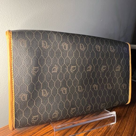 Dior Honeycomb Crossbody - Vintage - Picture 4 of 8